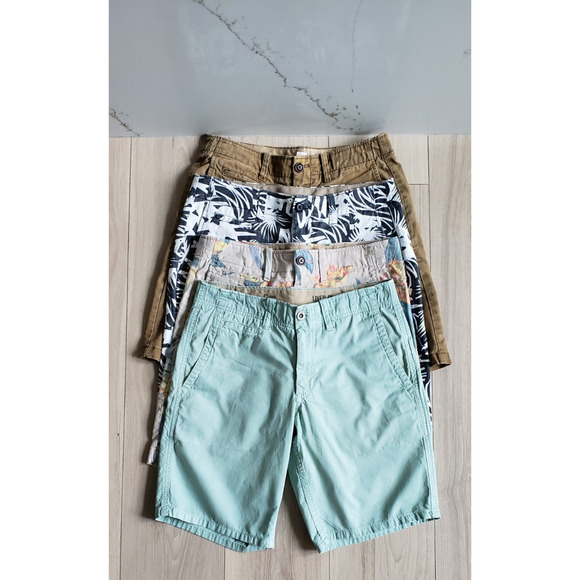 GAP Shorts Lot Mens 29 4pc Floral Geo Mint Brown Tan Chino Lived-In Fit Cotton - Picture 1 of 16